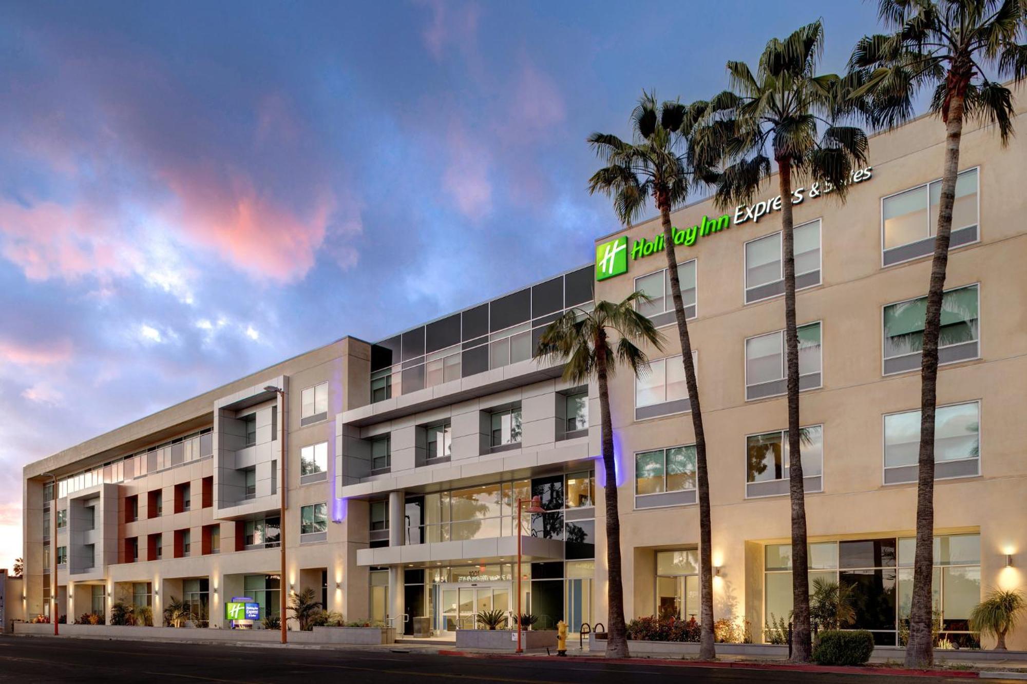 Holiday Inn Express & Suites - Glendale Downtown Екстер'єр фото